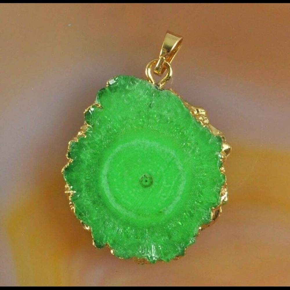 Green Agatha Pendant